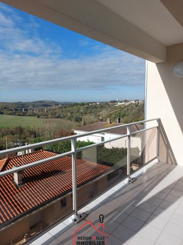 Appartement T3 - Centre ville, 2 chambres, balcon, cave et place de parking en sous-sol