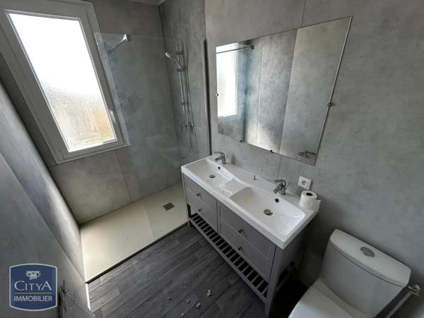 Maison à louer 5 pièces 83.03m²