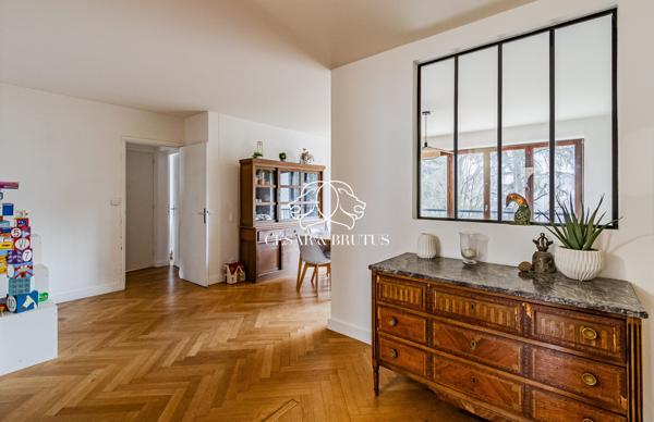 Lumineux T4 de 90,45 m² au calme et dans la verdure – Plein centre de Tassin-la-Demi-Lune