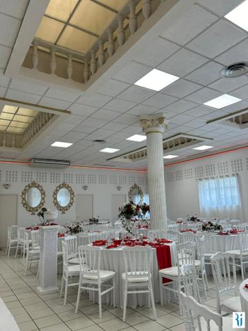 Murs + fonds de commerce Pitres 1000 m2