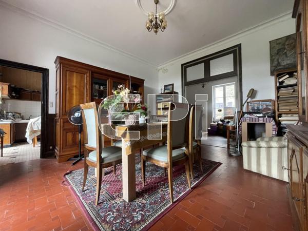 Thouars Maison ancienne Ajouter à ma sélection Référence : 6381
