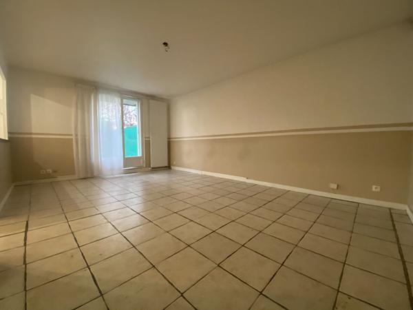 Appartement Evry Courcouronnes 2 pièce(s)
