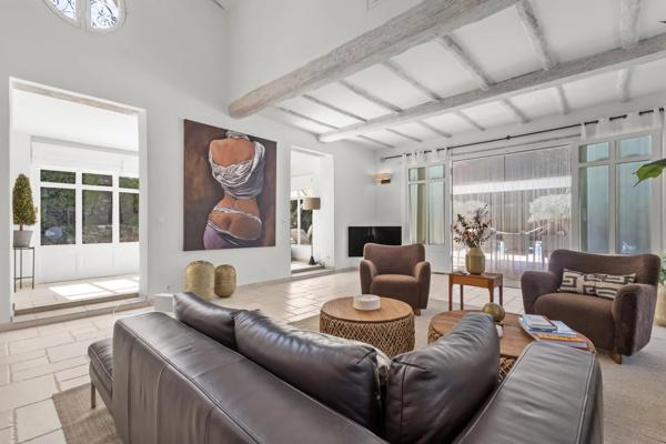 En exclusivité — Propriété d’exception en pierre, vue panoramique, Le Rouret