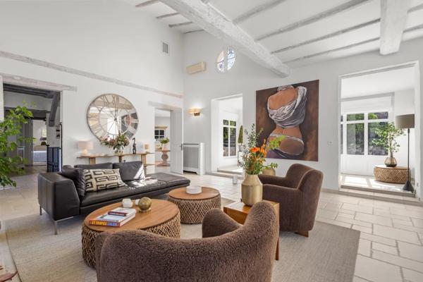 En exclusivité — Propriété d’exception en pierre, vue panoramique, Le Rouret