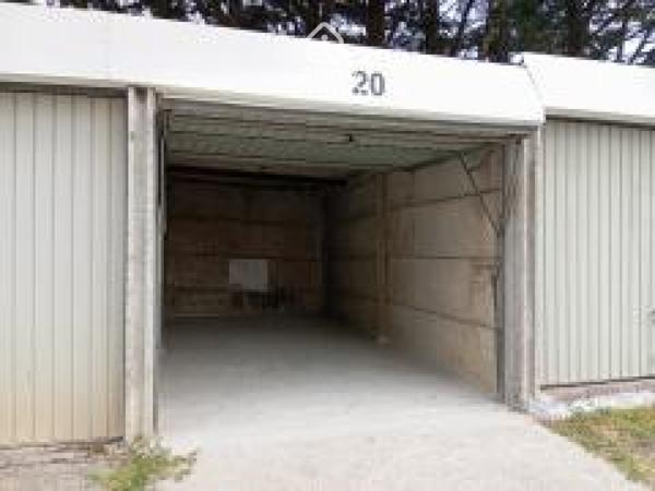 Garage
                                                                                                                                                
                                                                                                                                                
                                                                                                                                                                                                                                                                                                                        12.5  m²