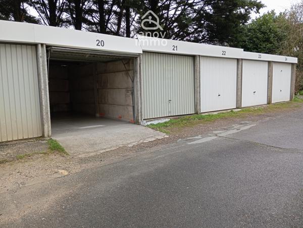 Garage
                                                                                                                                                
                                                                                                                                                
                                                                                                                                                                                                                                                                                                                        12.5  m²