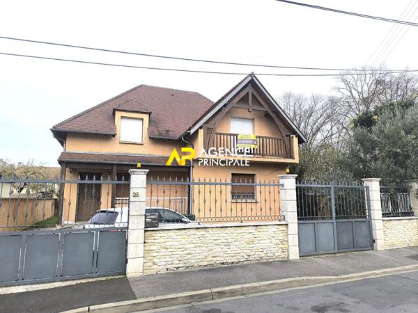 BEZONS _ Maison 6 pièces 127 m2 535 500 € ** - Référence 4469
