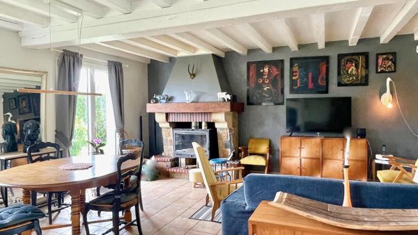 Maison
                                                                                                                                                                                                                                                                                                                        5 pièce(s)                                                                                                                                                                                                          3 chambre(s)                                                                                                                                                                                                          120  m²