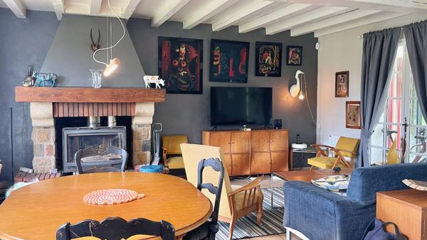 Maison
                                                                                                                                                                                                                                                                                                                        5 pièce(s)                                                                                                                                                                                                          3 chambre(s)                                                                                                                                                                                                          120  m²