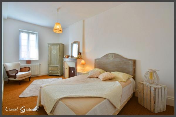 Maison à vendre 11 pièces 6 chambres sur la commune de LE FLEIX en Dordogne  (24)