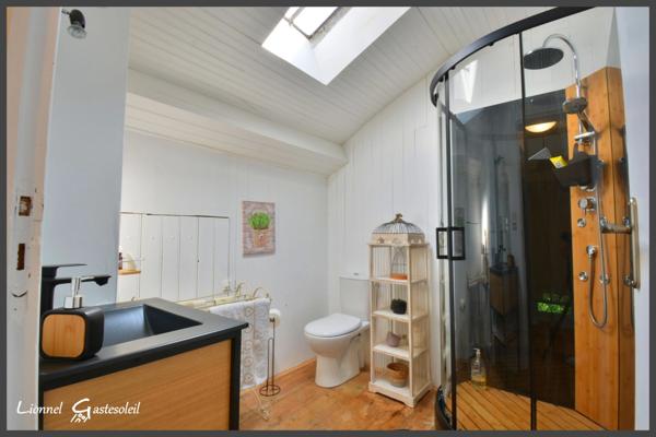Maison à vendre 11 pièces 6 chambres sur la commune de LE FLEIX en Dordogne  (24)