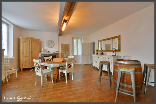 Maison à vendre 11 pièces 6 chambres sur la commune de LE FLEIX en Dordogne  (24)
