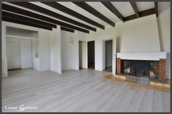Maison à vendre 11 pièces 6 chambres sur la commune de LE FLEIX en Dordogne  (24)