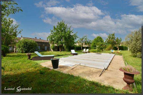 Maison à vendre 11 pièces 6 chambres sur la commune de LE FLEIX en Dordogne  (24)