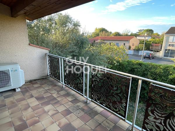 Villa de 5 pièces , garage , jardin.