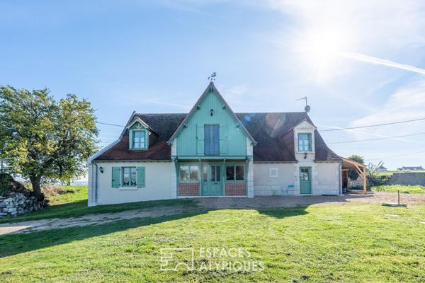 Ensemble de caractère avec dépendance et piscine