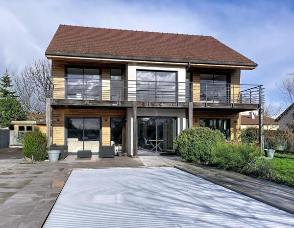 NOUVEAUTE Maison contemporaine avec piscine (21)