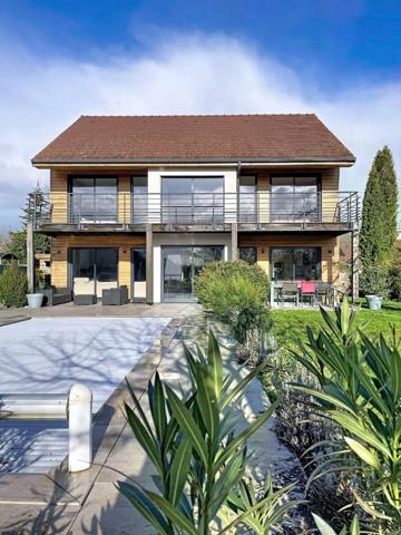 NOUVEAUTE Maison contemporaine avec piscine (21)