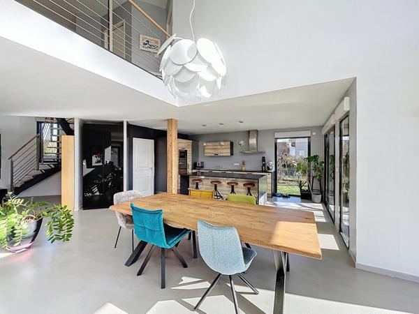 NOUVEAUTE Maison contemporaine avec piscine (21)