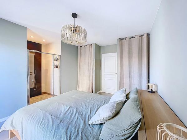 NOUVEAUTE Maison contemporaine avec piscine (21)