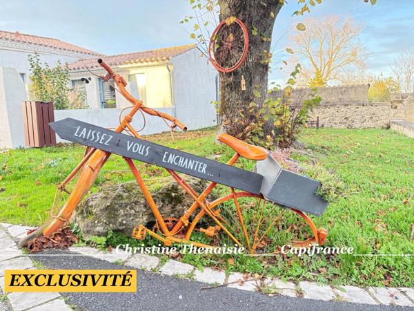 Maison à vendre au coeur du village, 3 chambres, Garage SALLERTAINE (85)