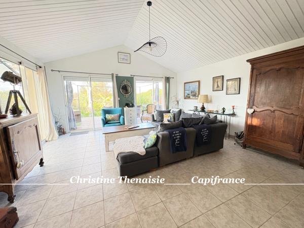 Maison à vendre au coeur du village, 3 chambres, Garage SALLERTAINE (85)