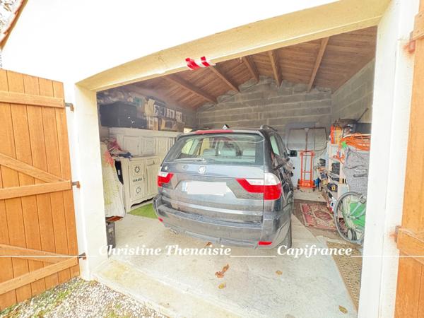 Maison à vendre au coeur du village, 3 chambres, Garage SALLERTAINE (85)