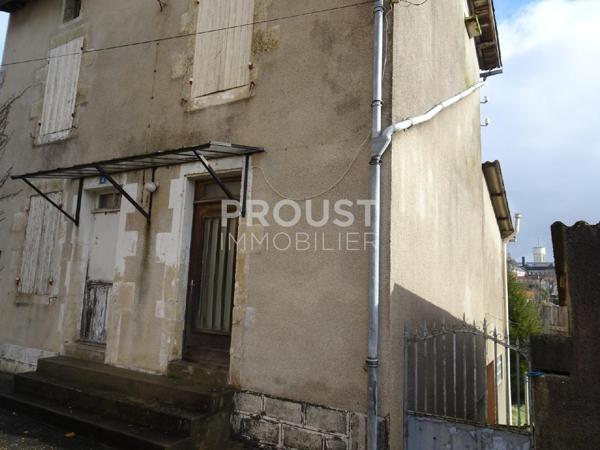 En exclusivité melle maison à rénover entièrement 3 chambres terrain garages