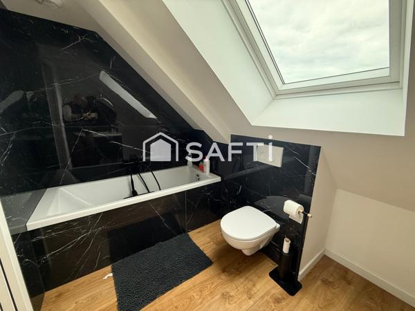 CHARMANTE MAISON DE VILLE EN PIERRE