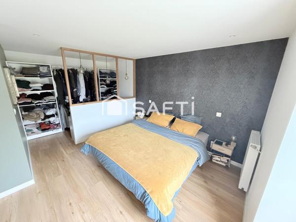 CHARMANTE MAISON DE VILLE EN PIERRE