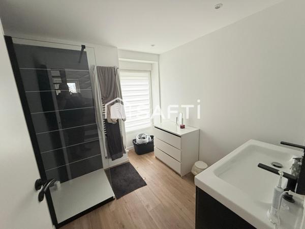 CHARMANTE MAISON DE VILLE EN PIERRE