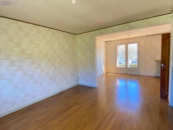 Maison à vendre à Arpajon-sur-Cère dans le Cantal (15130), ref : 15061-1079031   
Carbonat