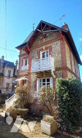 TROUVILLE SUR MER- VILLA AVEC VUE MER