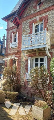 TROUVILLE SUR MER- VILLA AVEC VUE MER