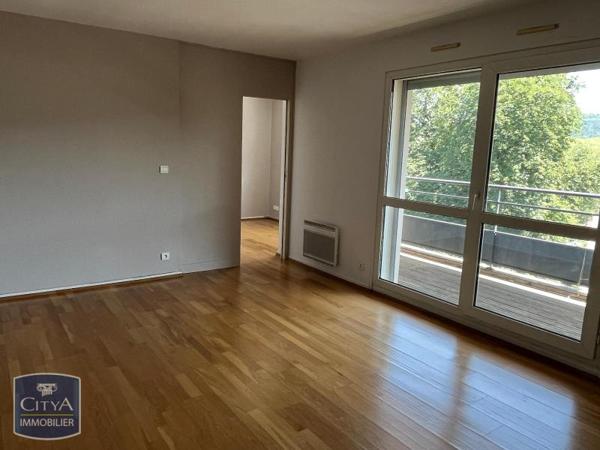 Appartement à louer 3 pièces 75.07m² Besançon (25000)