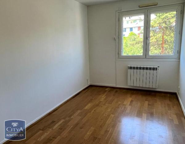 Appartement à louer 3 pièces 75.07m² Besançon (25000)