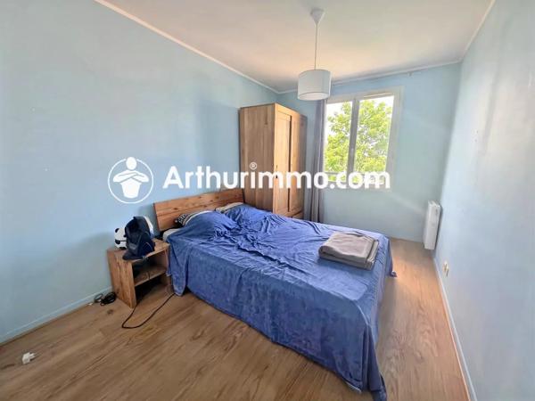 Location                                                      Appartement
                        
                     3 pièces                      66 m2                     à Savigny-le-Temple