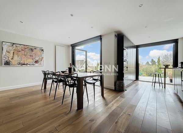 Maison d'Exception à Clamart - 5 pièces, 140 m², 4 Chambres, Jardin et Terrasses