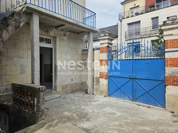 Maison de caractère entièrement rénovée à louer en hyper centre Loches