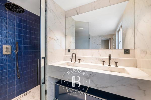 Roquebrune-Cap-Martin, Villa  242 m² à vendre