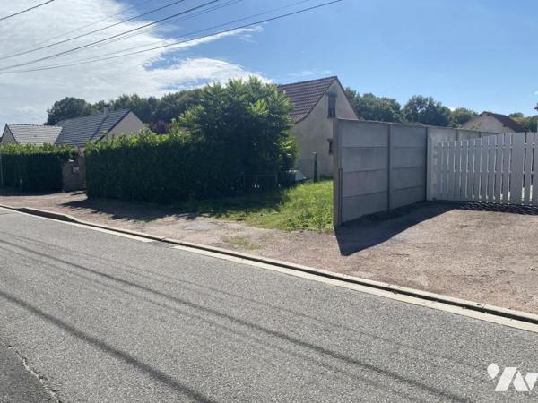 45200 AMILLY - TERRAIN A BATIR DE 2 262 M²