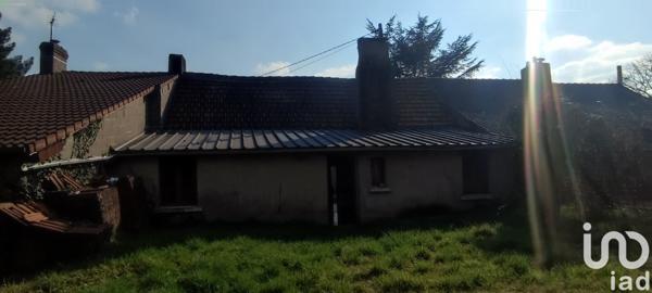 Maison rustique 3 pièces de 72 m² à Lavernat (72500)