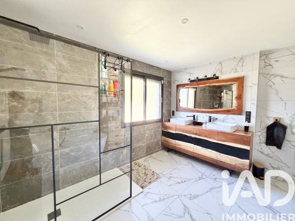 Maison à vendre 7 pièces 240 m² Biganos