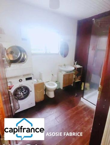 Propriété exclusive avec deux maisons indépendantes, un T2 et un T3