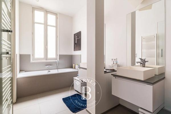 Paris 16ème, Appartement 4 Chambres -  236 m² à vendre