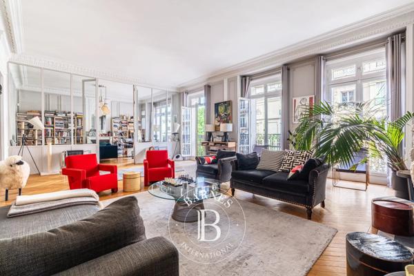 Paris 16ème, Appartement 4 Chambres -  236 m² à vendre