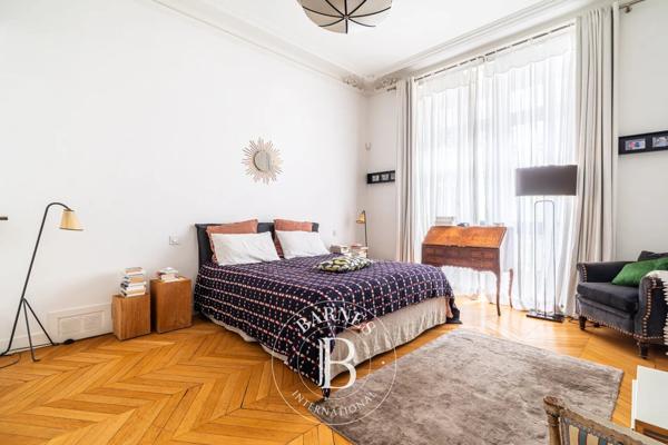 Paris 16ème, Appartement 4 Chambres -  236 m² à vendre