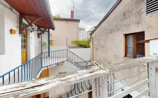 Appartement à vendre    3 pièces • 61,82 m2 Lyon 7