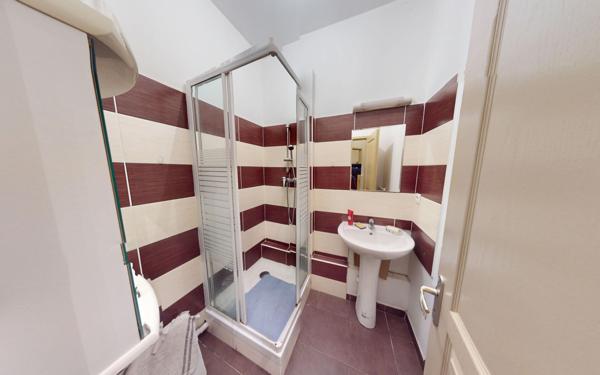 Appartement à vendre    3 pièces • 61,82 m2 Lyon 7