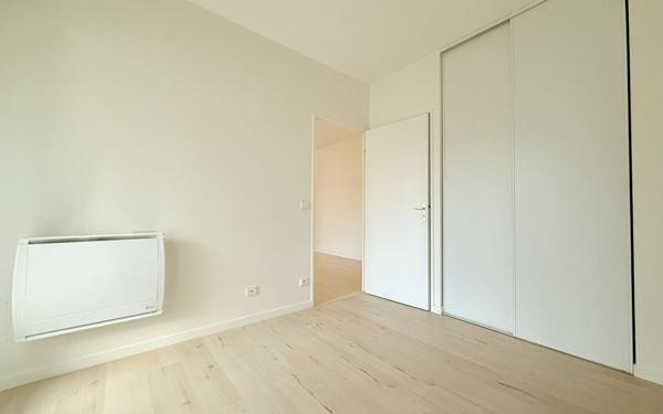 Appartement à vendre    2 pièces • 49,57 m2 Vanves